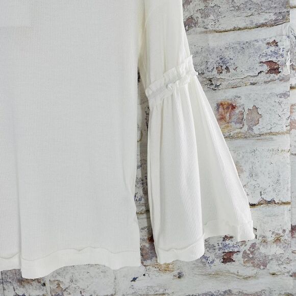 BAEA V-Neck Flare Sleeve Waffle Knit T-shirt In White Size Large - Picture 8 of 10